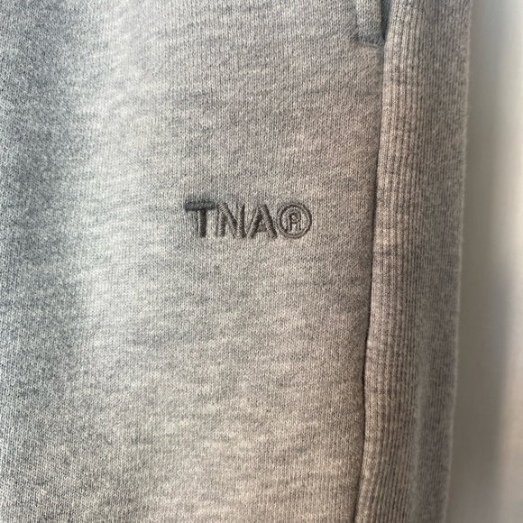 Aritzia TNA Gray Cozy Fleece Boyfriend Sweatpants - Picture 2 of 4